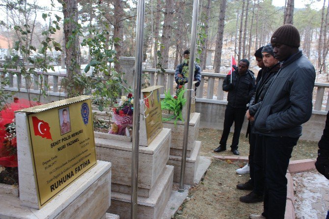 80 Ülkeden 120 Öğrenci Polis Şehitliği’ni Ziyaret Etti