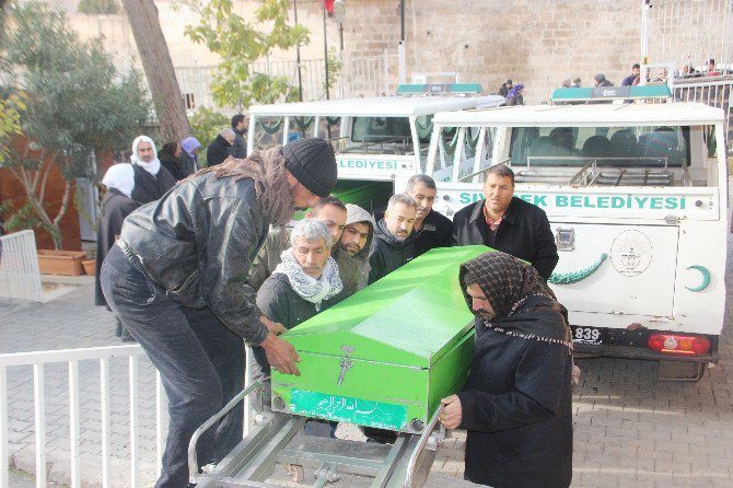 Gölette Boğulan Kardeşlerin Cenazeleri Otopsi İçin Morga Getirildi