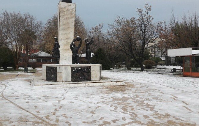 Adıyaman Kent Merkezine Yılın İlk Karı Düştü