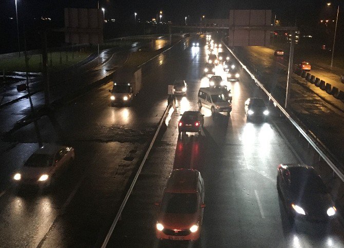 Yanlışlıkla Avrasya Tüneli’ne Yönelen Sürücüler Trafikte Zor Anlar Yaşadı