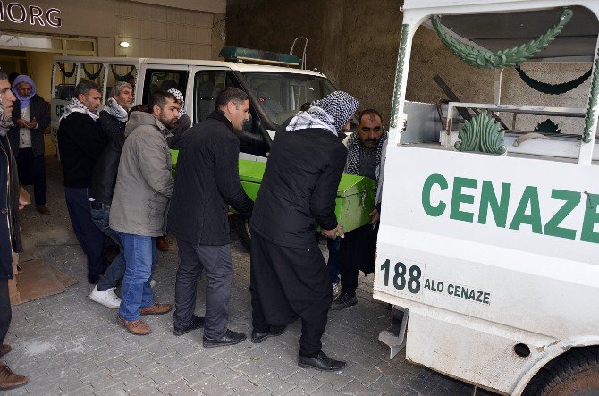 Buzla Kaplı Gölete Düşen İki Genç Hayatını Kaybetti