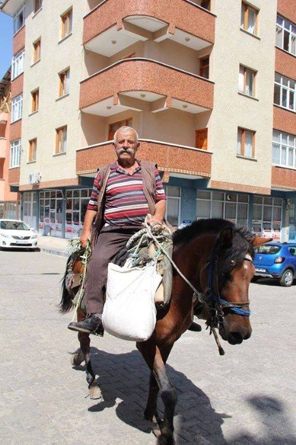 Şarkın Kilidi Hakk’a Yürüdü