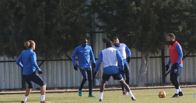 Akhisar Belediyespor, Torku Konyaspor Maçı Hazırlıklarına Başladı