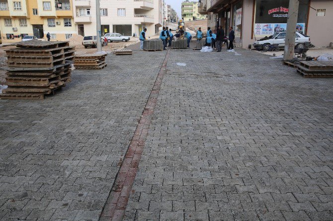 Haliliye Belediyesinden Ahmet Yesevi Mahallesinde Parke Çalışması