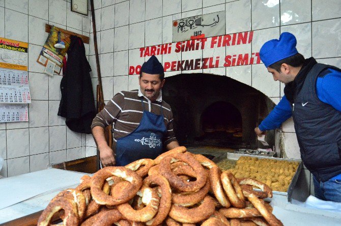 Devrek Simidi Fırından Çıkmadan Satılıyor