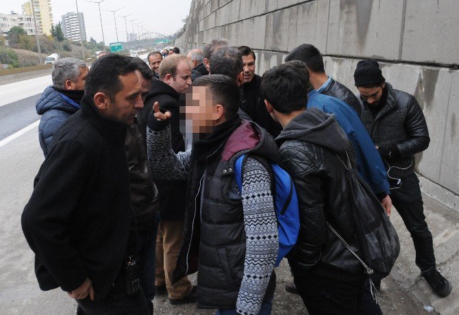 Tünel Duvarına Aşkını Yazınca Polisi Alarma Geçirdi