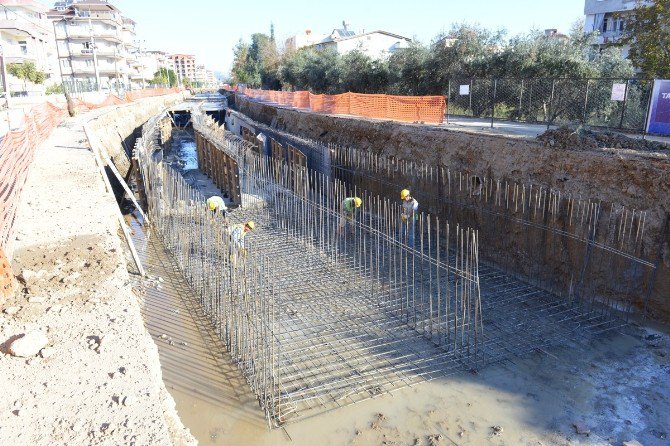 Serik Kız Deresi’nde İkinci Etap Çalışmaları Başladı