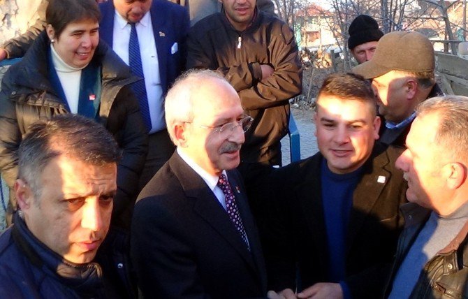 Kılıçdaroğlu, İcralık Olan Köylüleri Ziyaret Etti