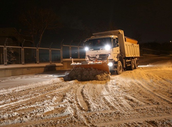 Selçuklu’da 24 Saat Kar Mesaisi