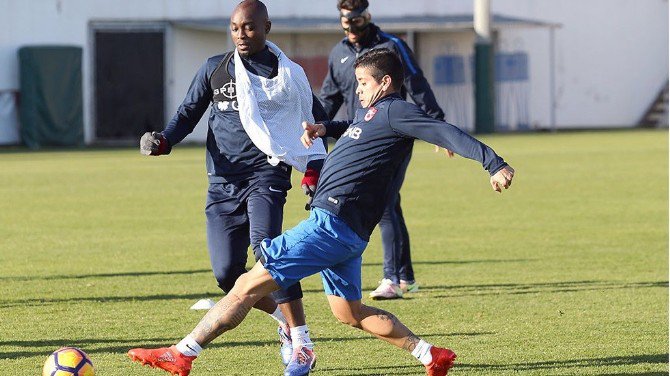 Trabzonspor, Fenerbahçe Maçı Hazırlıklarına Başladı