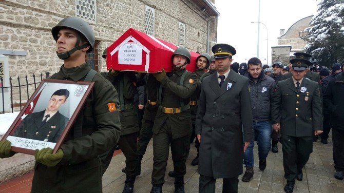 Ereğli Şehidini Gözyaşları Arasında Toprağa Verdi