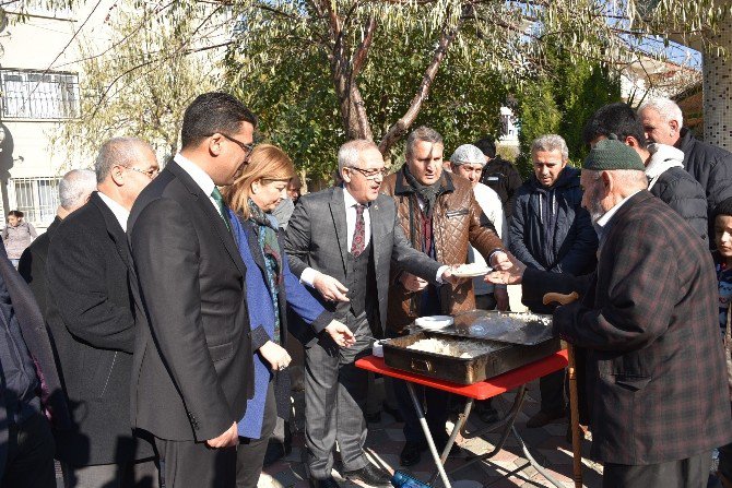 Yunusemre’den Şehitler İçin Pilav Hayrı