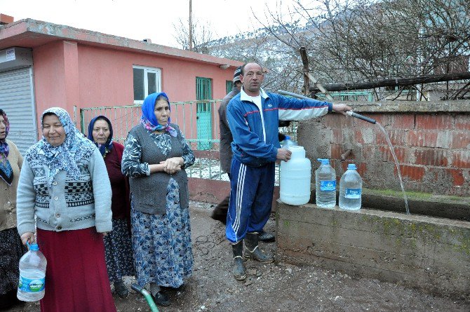 Köyde 10 Gündür Sular Akmıyor