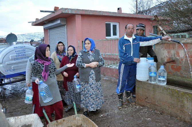 Köyde 10 Gündür Sular Akmıyor