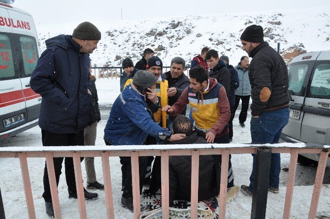 Kars’ta Trafik Kazası: 2 Yaralı