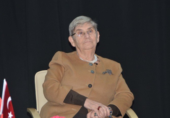 Prof. Dr. Canan Karatay: "70 Yaşımda Bir Kere Dolandırıldım Ama Sizler Her Daim Dolandırılıyorsunuz"