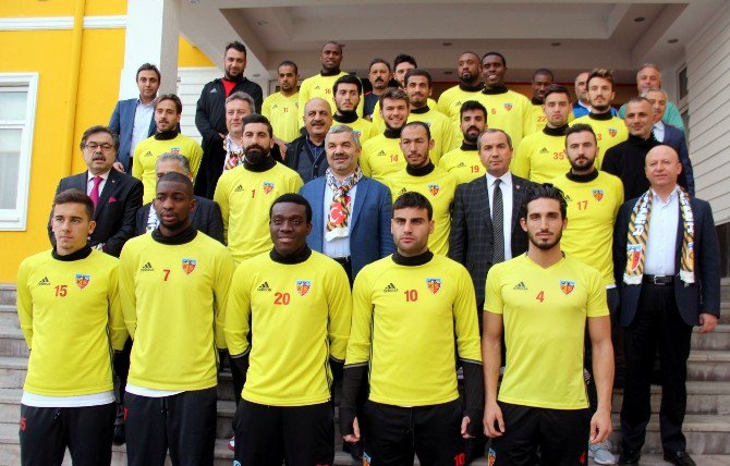 Belediye Başkanlarından Kayserispor’a Destek Ziyareti