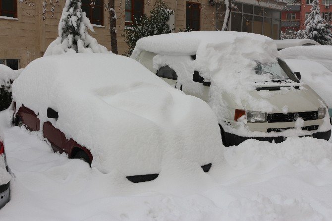 Konya’da Son 14 Yılın En Yoğun Kar Yağışı