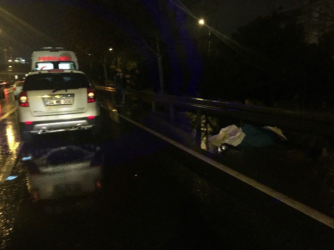 Kendi Yaptığı Kazayı Yara Almadan Atlatan Üniversiteli Bir Başka Aracın Çarpması Sonucunda Hayatını Kaybetti