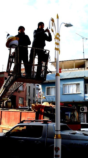 Sarıgöl Cadde Ve Sokakları Işıl Işıl Oluyor