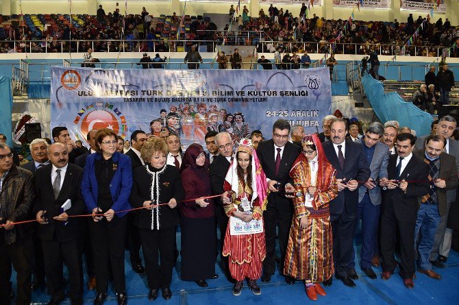 Uluslararası Bilim Ve Kültür Şenliğinde Görkemli Açılış