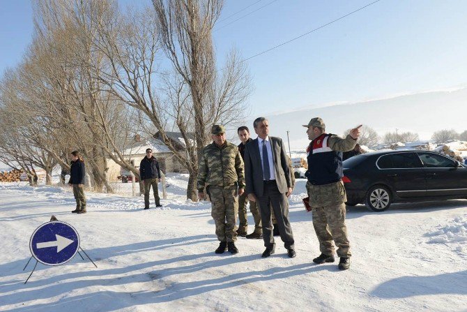 Vali Özefe, Jandarma Karakollarını Ziyaret Etti