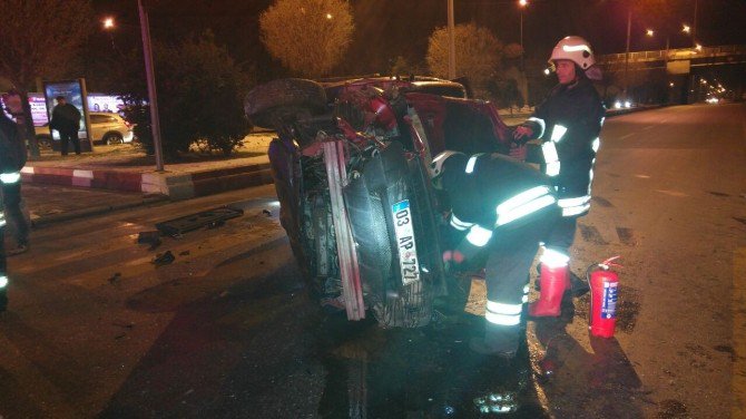 Afyonkarahisar’da Trafik Kazası: 2 Yaralı