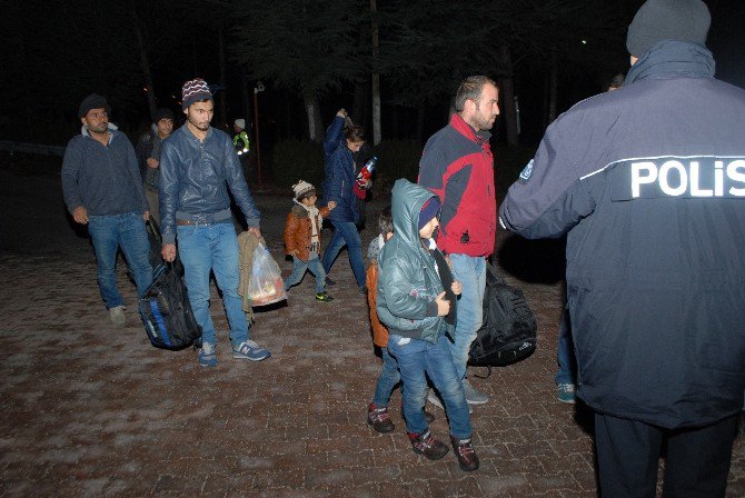 Burdur’da Suriye Ve Afgan Uyruklu 150 Göçmen Yakalandı