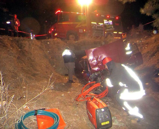 Denizli’de Otomobil Köprüden Uçtu: 1 Ölü, 1 Yaralı