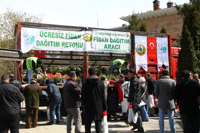 ‘Yeni Yıla Ağaç Dikerek Girelim’ Kampanyası