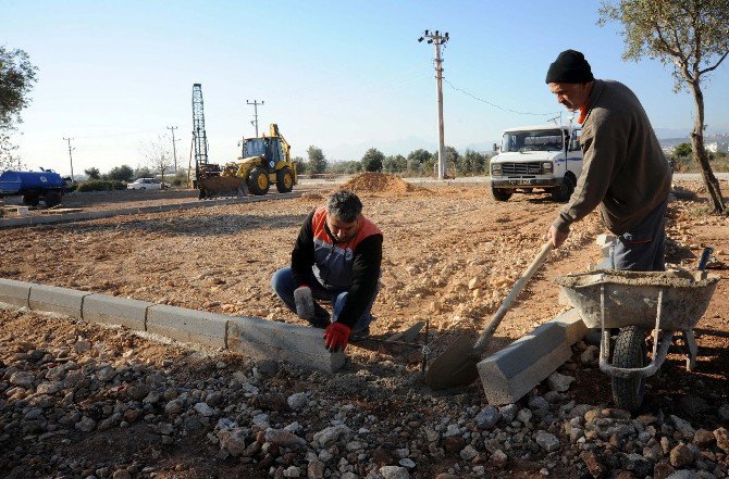 Kepez Belediyesi’nden Şelale Mahallesi’ne 13. Park