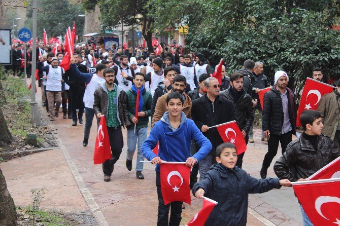 Kocaeli’de Binlerce Vatandaş Teröre Karşı Yürüdü