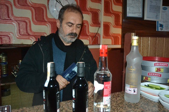 Adana’da, Bar Ve Gece Kulüplerine Yönelik Asayiş Uygulaması Hız Kesmeden Devam Ediyor