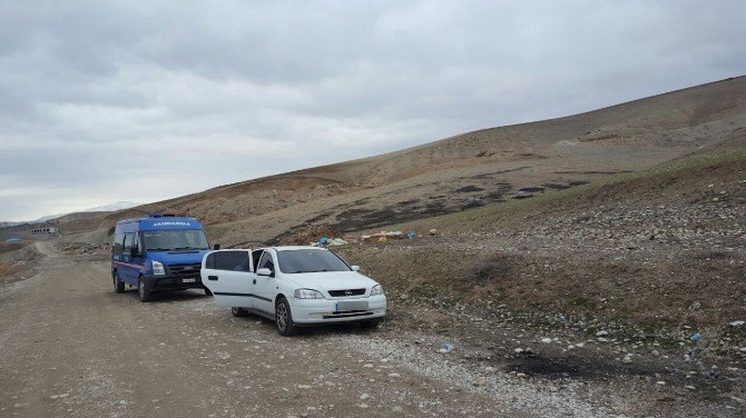 İhbar Edilen Araçta Tabanca Ve Mermiler Ele Geçirildi