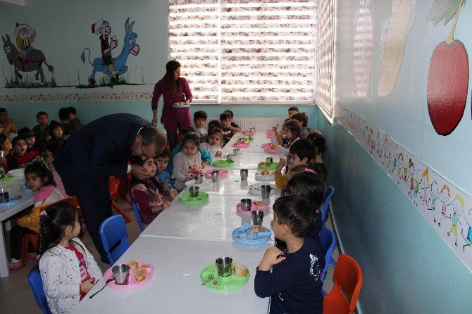 Milli Eğitim Müdürü Demir Okul Ziyaretlerine Devam Ediyor