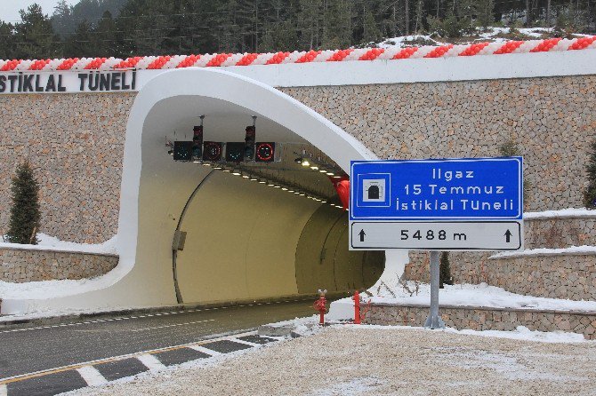 Ilgaz Dağı Yolunda Ulaşım 35 Dakikadan 8 Dakikaya Düşüyor