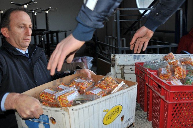 Samsun’da 1 Ton Tarihi Geçmiş Gıda Ele Geçirildi