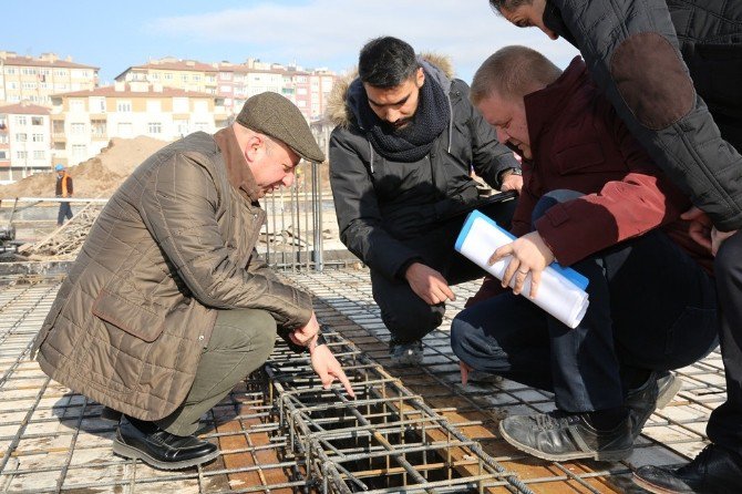 Çolakbayrakdar, Yeni Nesil Pazar Yerlerinin Projesini İnceledi