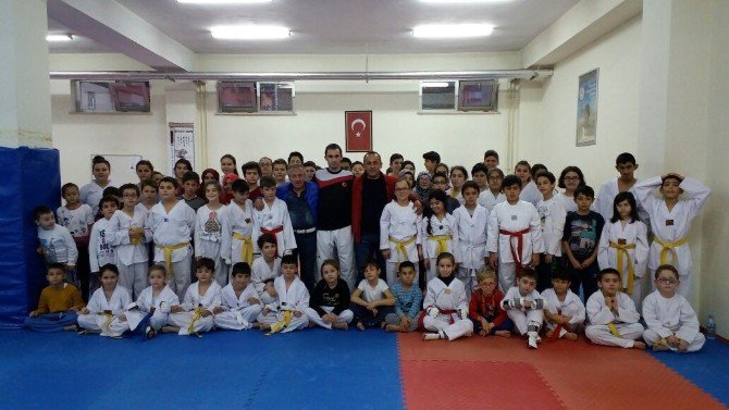 Taekwondo’ Da Kepez Çaylıoğluspor Fırtınası Esti