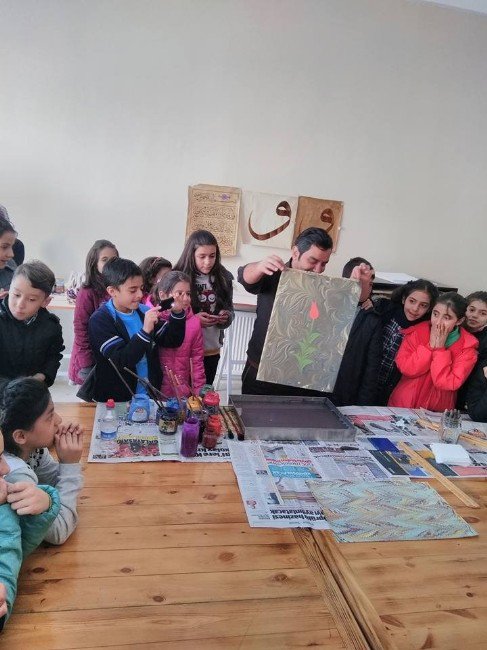 Öğrenciler Kernek Külliyesini Gezdi