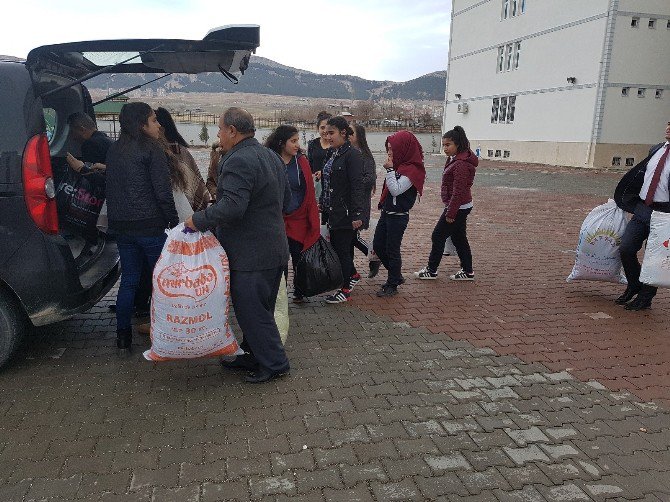 Lise Öğrencilerinden Halep’e Destek