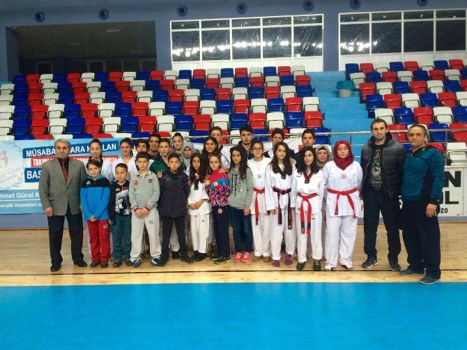 Taekwondo’ Da Kepez Çaylıoğluspor Fırtınası Esti