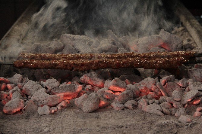 Adana Kebabı’nın Ünü Sınırları Aştı