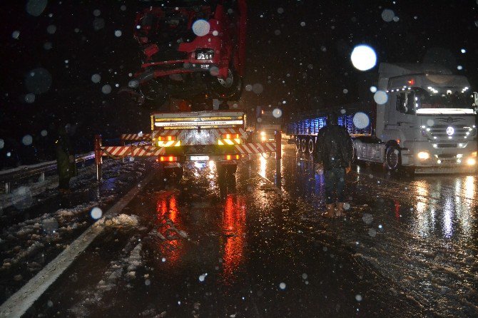 Pozantı Tem Otoyolu’nda Zincirleme Trafik Kazası: 10 Yaralı