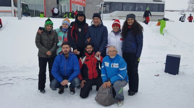 Üniversite Öğrencilerinden Büyük Başarı