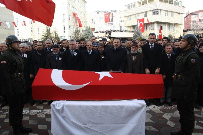 Şehit Er Mehmet Ünal Son Yolculuğuna Uğurlandı