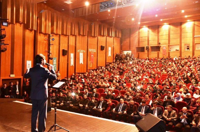 İzmit’te Düzenlenen Mekke’nin Fethi Etkinliği Büyük İlgi Gördü