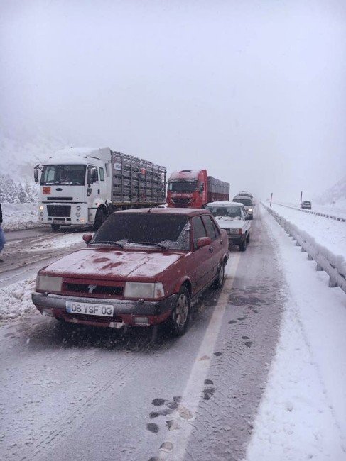 Kahramanmaraş’ta Ulaşıma Kar Engeli