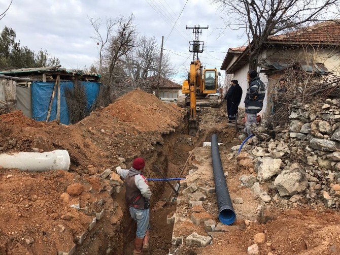 Eynez’in 50 Yıllık Kanalizasyon Hattı Yenileniyor