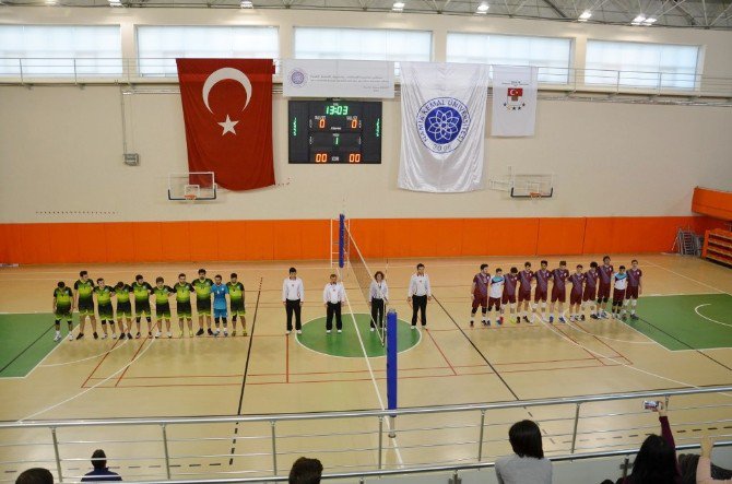 Nkü Bayanlar Voleybol Takımı Şampiyon Oldu